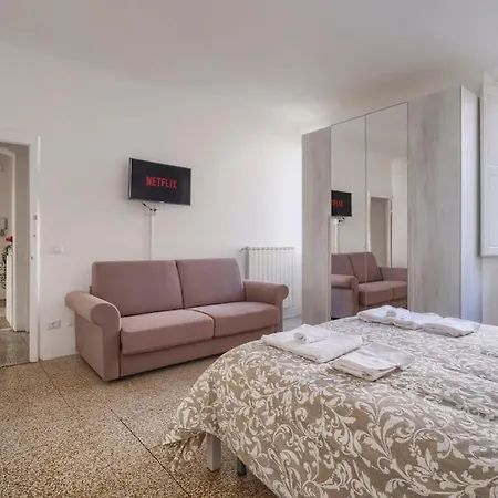 Apartment Nel Cuore Di + Wifi+aria Condizionata +netflix *